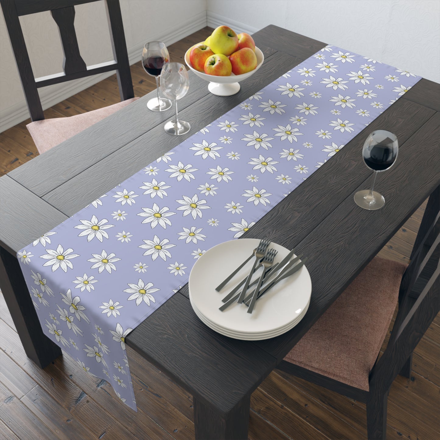 Daisy Pattern Table Runner — Lavender Floral Dining Decor