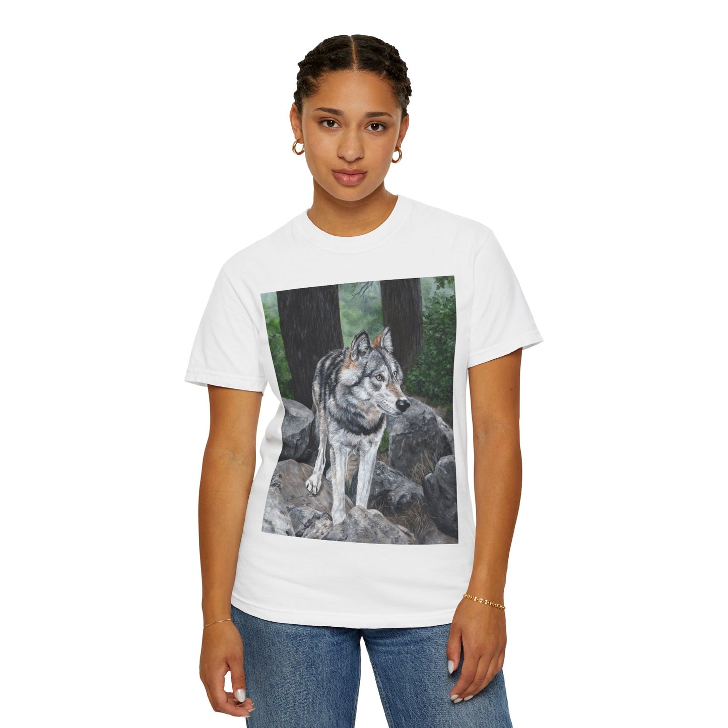 Wolf Portrait T‑Shirt — Realistic Forest Wolf Graphic Tee
